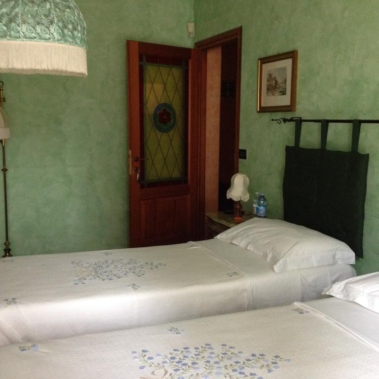 Beb Villa Aurora Carmagnola Exteriör bild